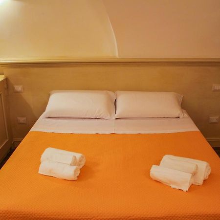 Al Civico 4 Bed & Breakfast มอลเฟตตา ภายนอก รูปภาพ